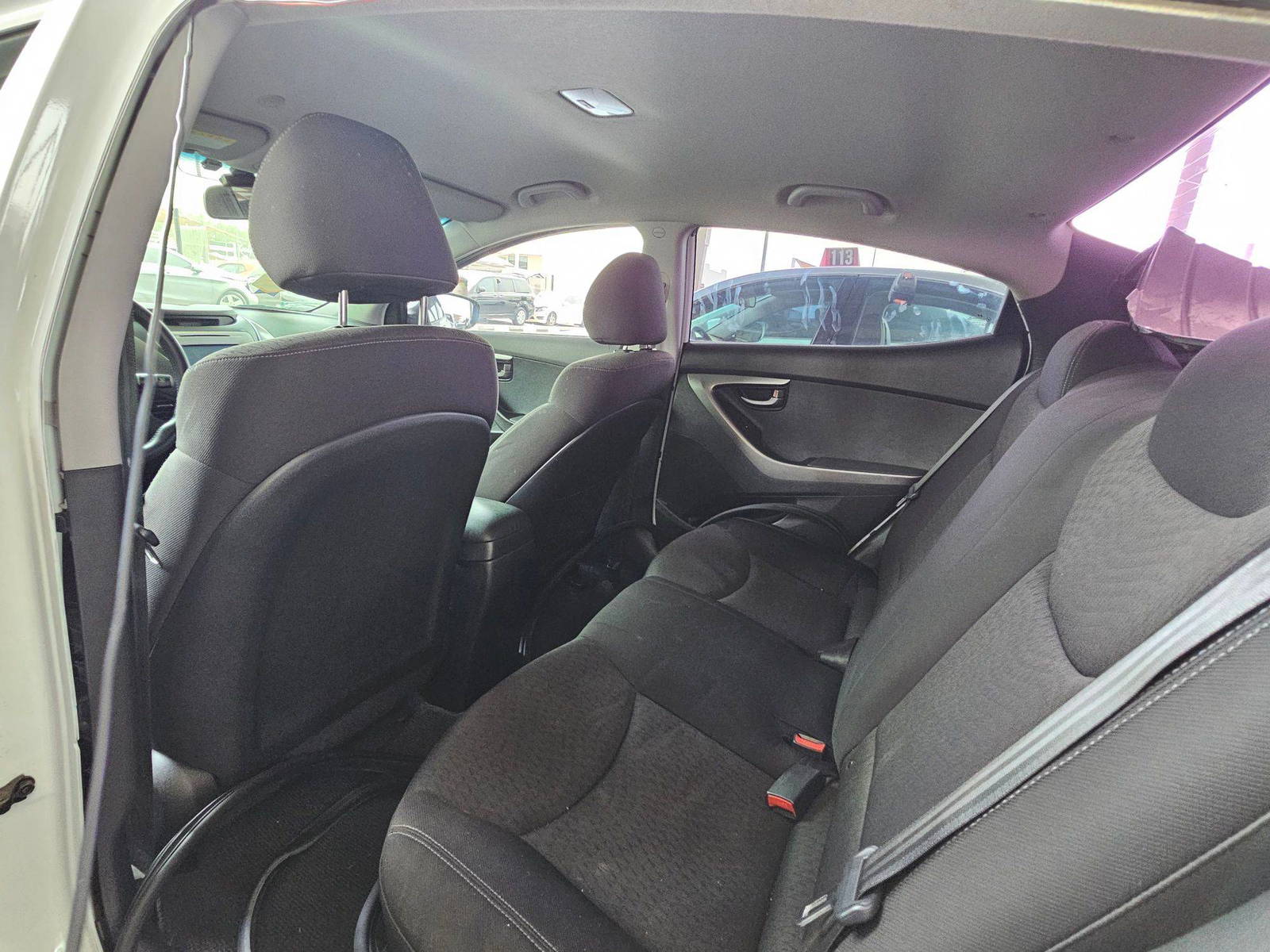 2011 HYUNDAI AVANTE — 155903 KM — Lot 065847 — Ind. 12 - Marhaba Auctions Used Cars - Image 6