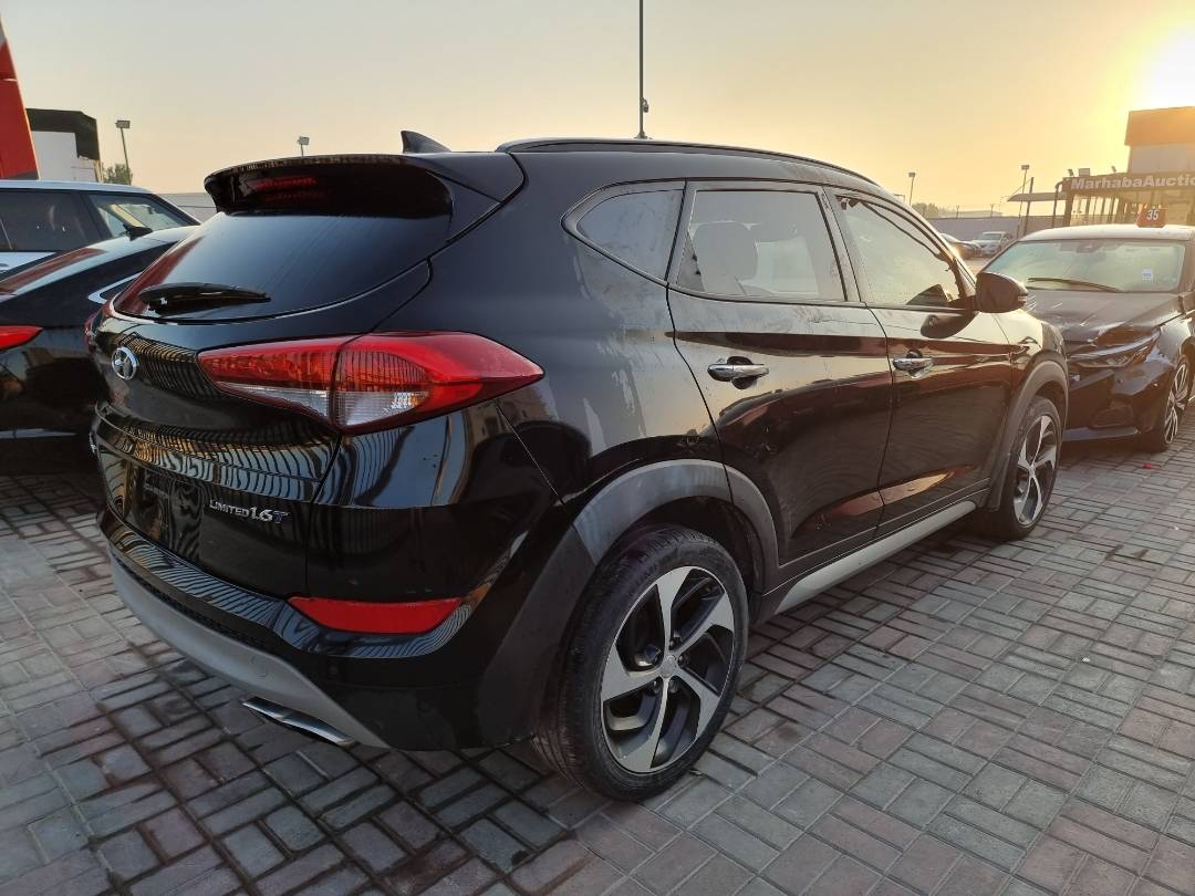 2017 HYUNDAI TUCSON — 122403 Miles — Lot 125487/ — Ind. 12 - Marhaba Auctions Used Cars - Image 4