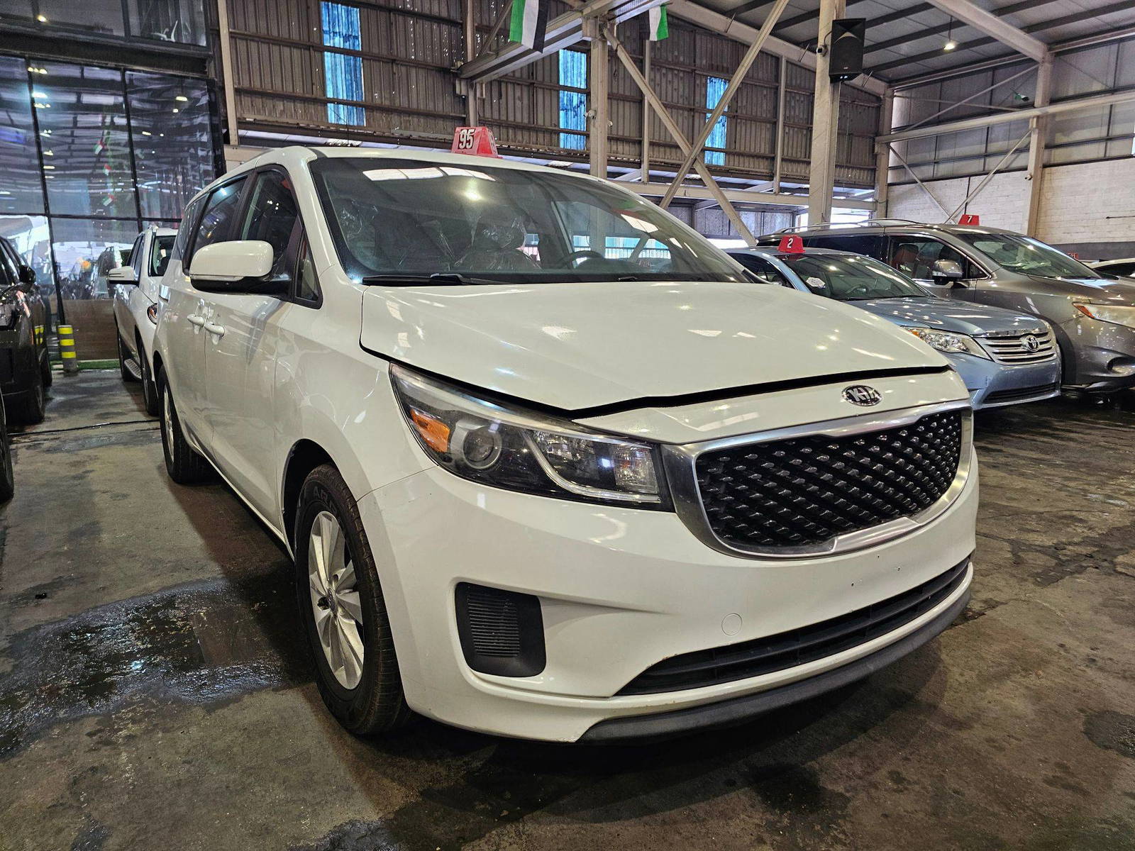 KIA SEDONA 2016 - Marhaba Auction Used Cars - Image 4