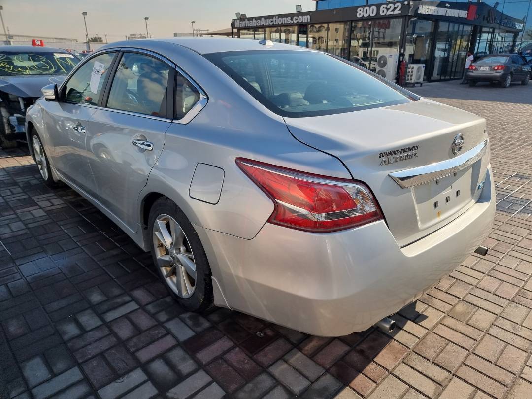 2013 NISSAN ALTIMA — 176459 Miles — Lot 215487 — Ind. 12 - Marhaba Auctions Used Cars - Image 4