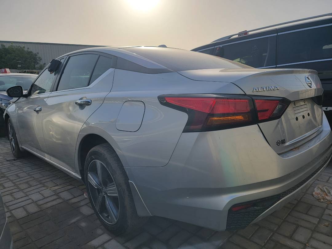 2019 NISSAN ALTIMA — 30191 Miles — Lot KN325107 - Marhaba Auctions Used Cars - Image 3