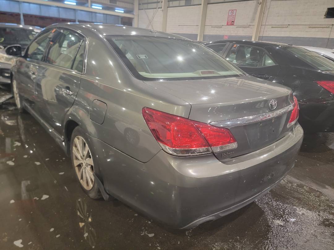 2011 TOYOTA AVALON — 293525 Miles — Lot 37525404 - Marhaba Auctions Used Cars - Image 3