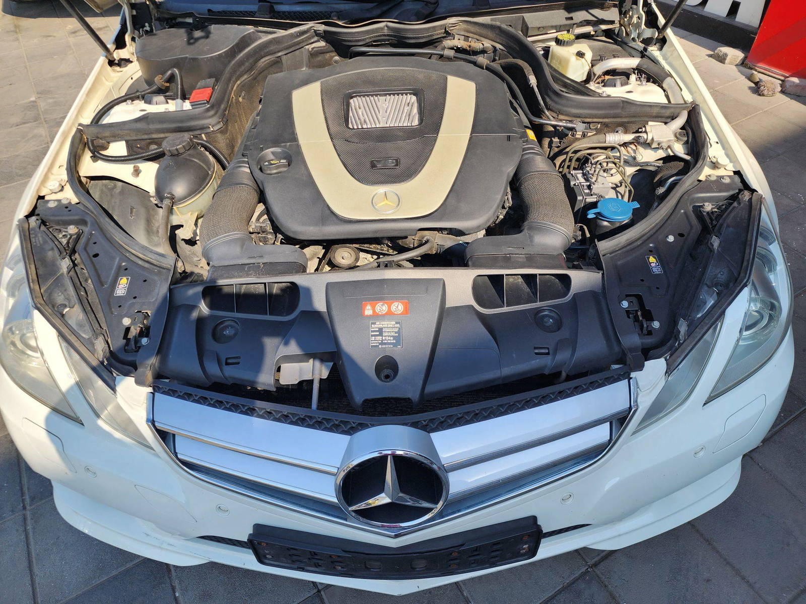 2011 MERCEDES BENZ E 350 — 177791 KM — Lot 103449 — Al Quoz - Marhaba Auctions Used Cars - Image 13