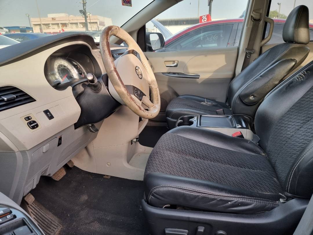 2011 TOYOTA SIENNA — 202096 Miles — Lot 215478 — Souq - Marhaba Auctions Used Cars - Image 6