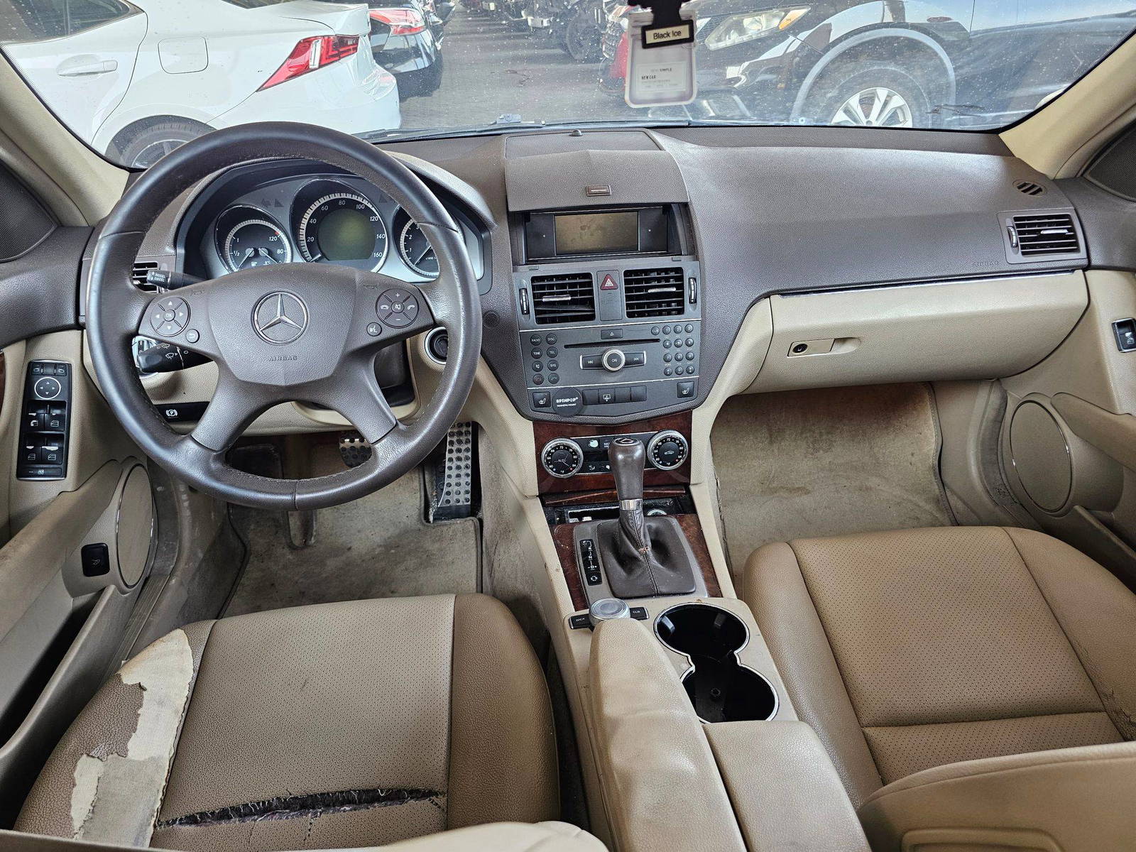 MERCEDES BENZ C300 2011 - Marhaba Auction Used Cars - Image 6