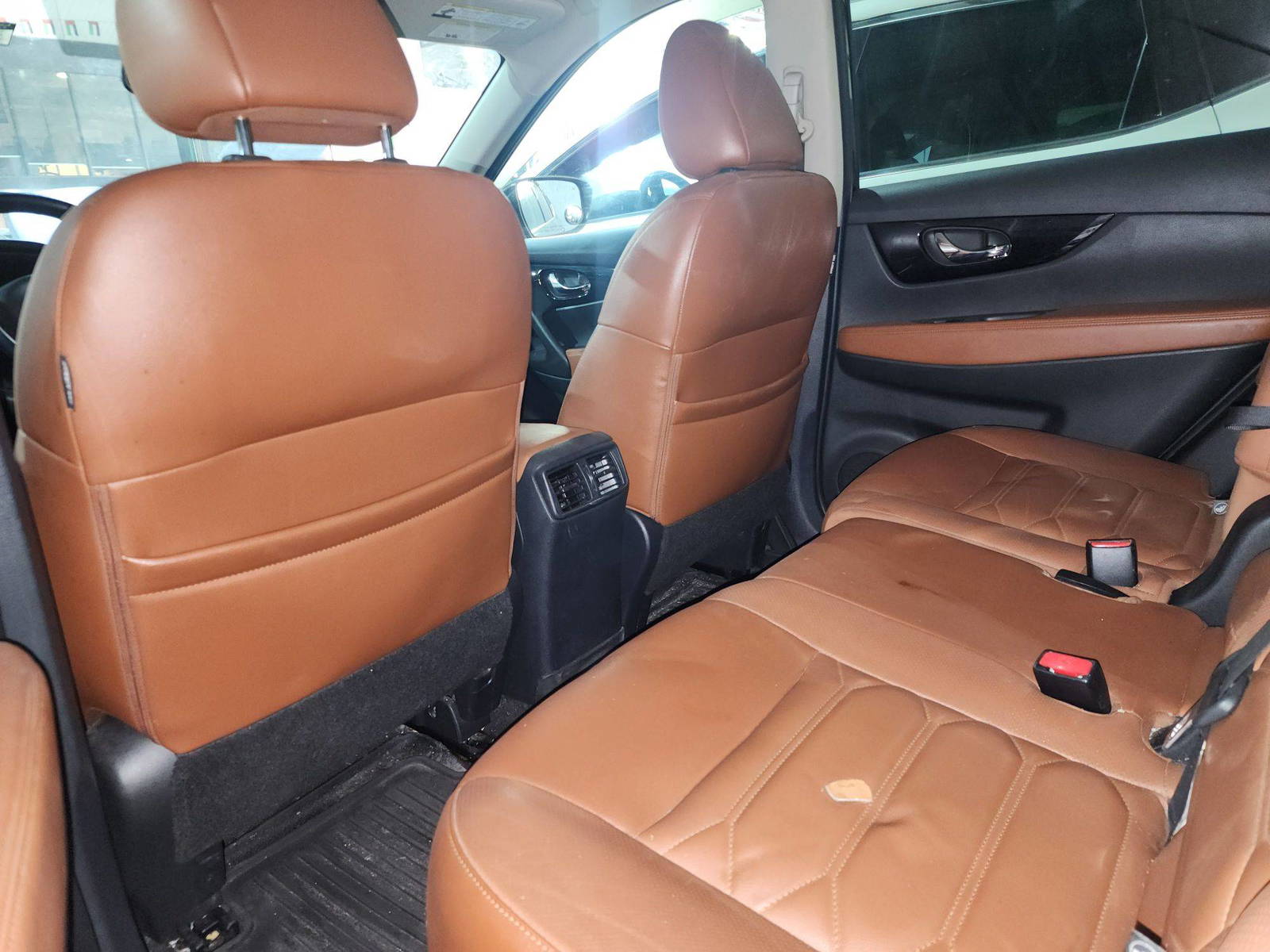 NISSAN ROGUE 2017 - Marhaba Auction Used Cars - Image 7