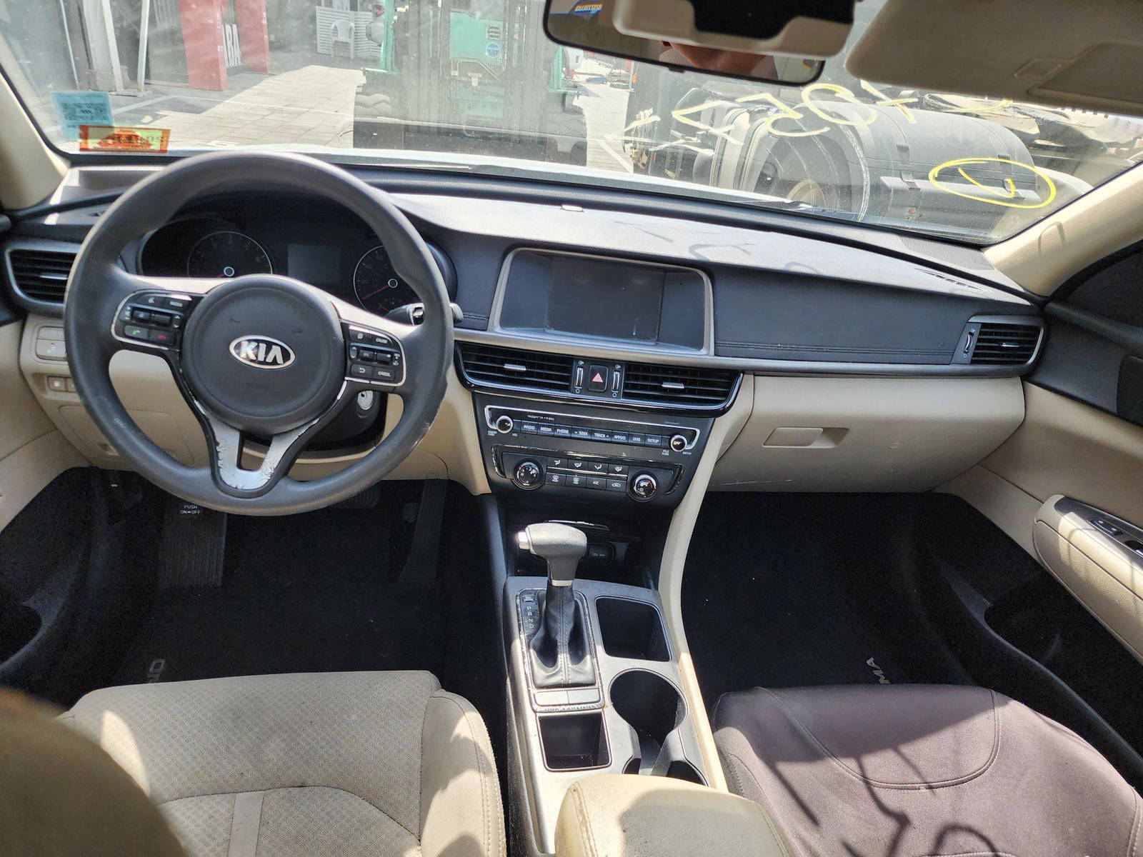 2018 KIA OPTIMA — 114761 Miles — Lot 79895504 — Al Quoz - Marhaba Auctions Used Cars - Image 8