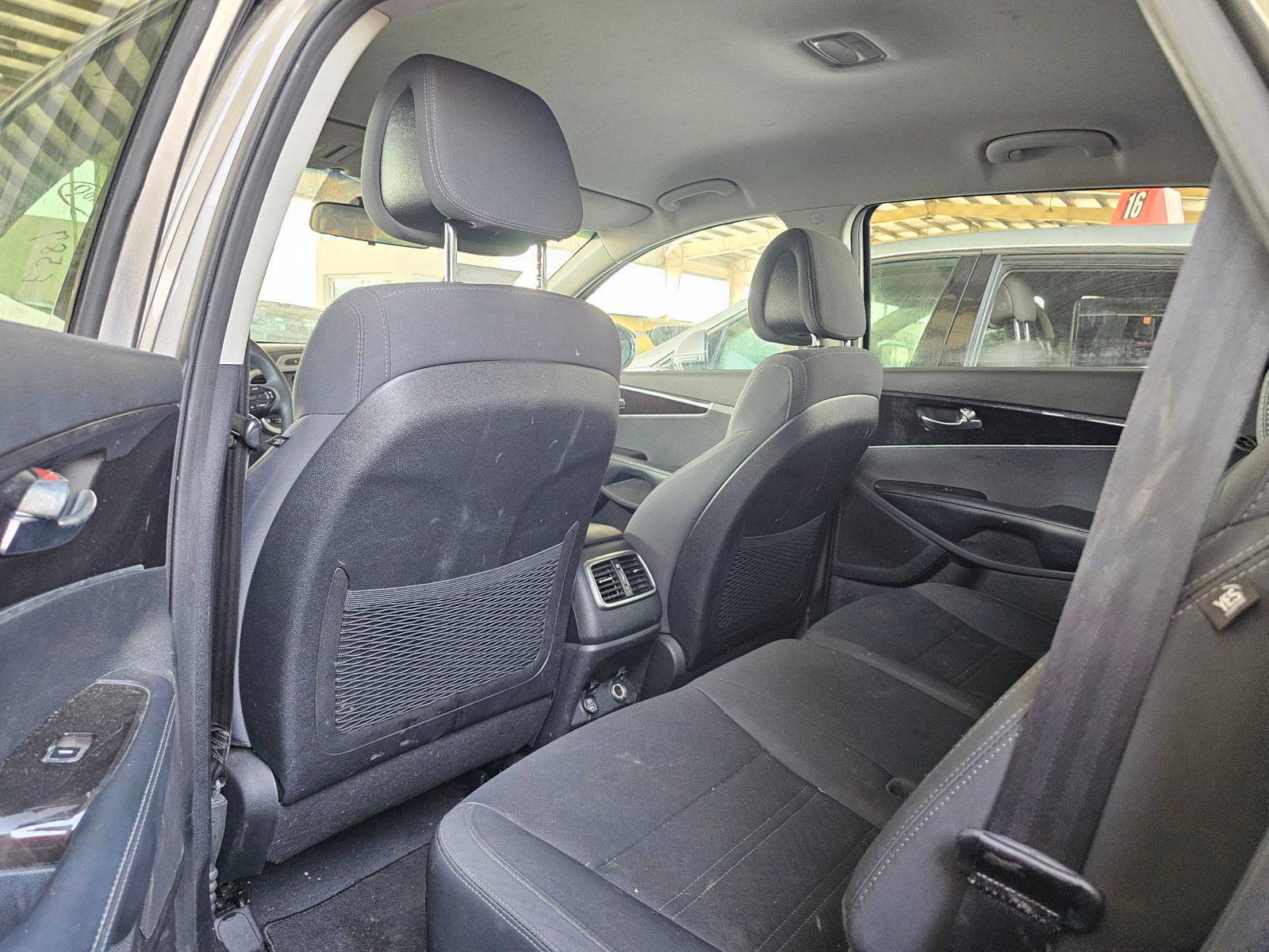 KIA SORENTO 2016 - Marhaba Auction Used Cars - Image 6