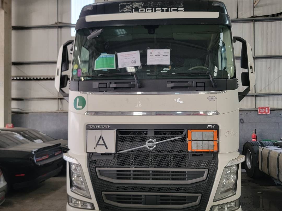 2015 VOLVO FH-Series — 1091793 KM — Lot 734513 - Marhaba Auctions Used Cars - Image 13