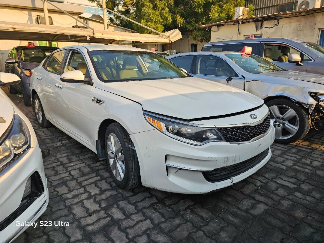 2018 KIA OPTIMA — 168006 Miles — Lot 267955 — Main - Marhaba Auctions Used Cars - Image 4