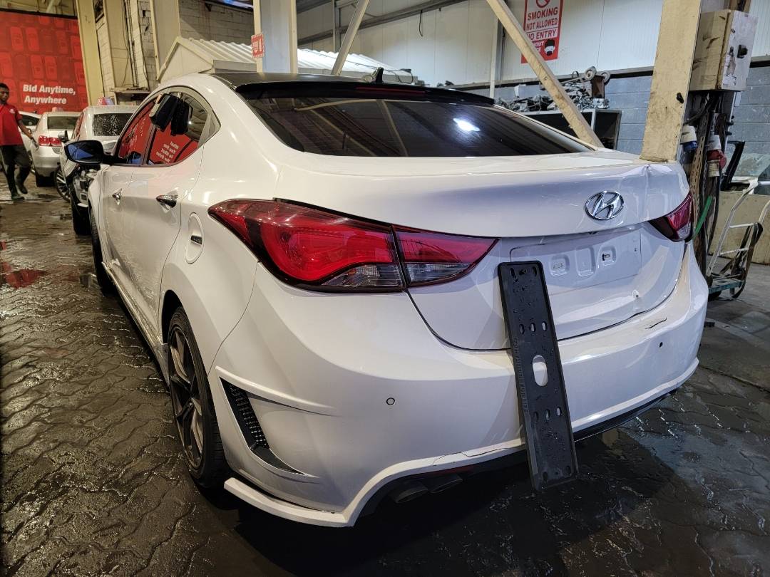 2013 HYUNDAI AVANTE — 156280 KM — Lot U733620 — Main - Marhaba Auctions Used Cars - Image 5