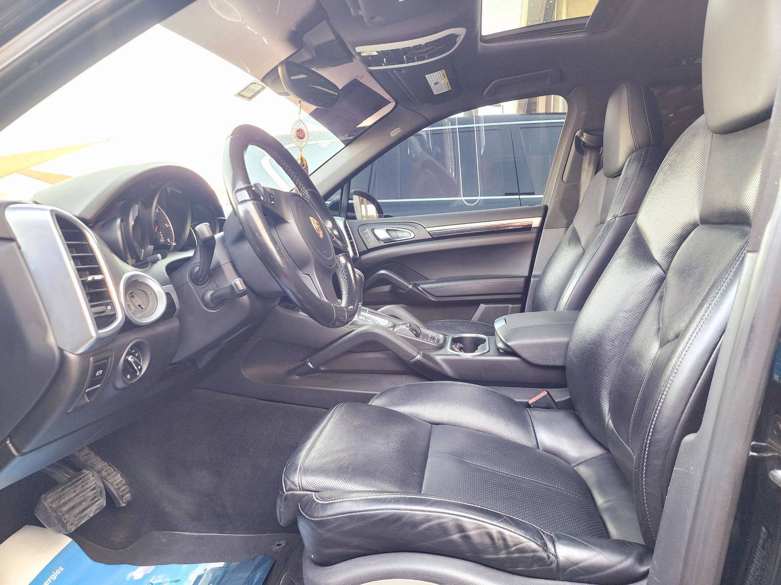 2014 PORSCHE Cayenne — 114953 Miles — Lot 9ELA82541 — Souq - Marhaba Auctions Used Cars - Image 9