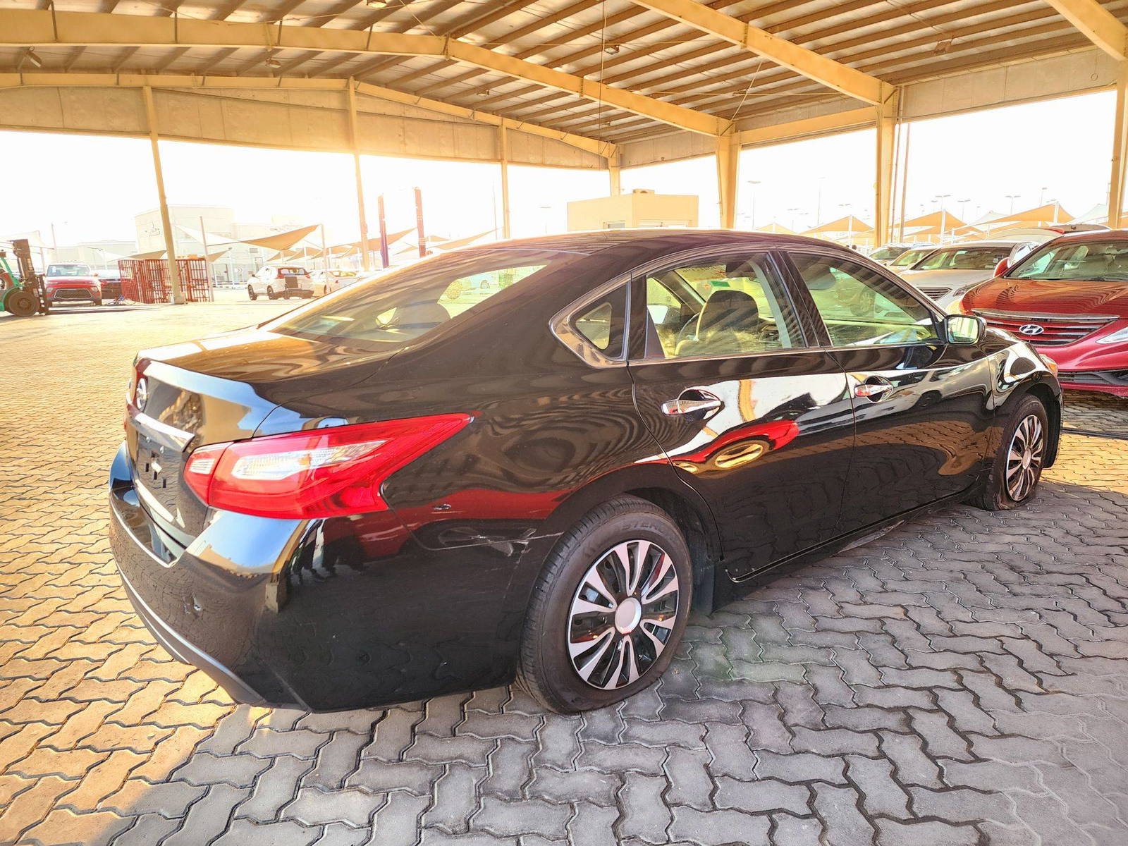 2016 NISSAN ALTIMA — 187664 Miles — Lot 40211196 — Souq - Marhaba Auctions Used Cars - Image 3