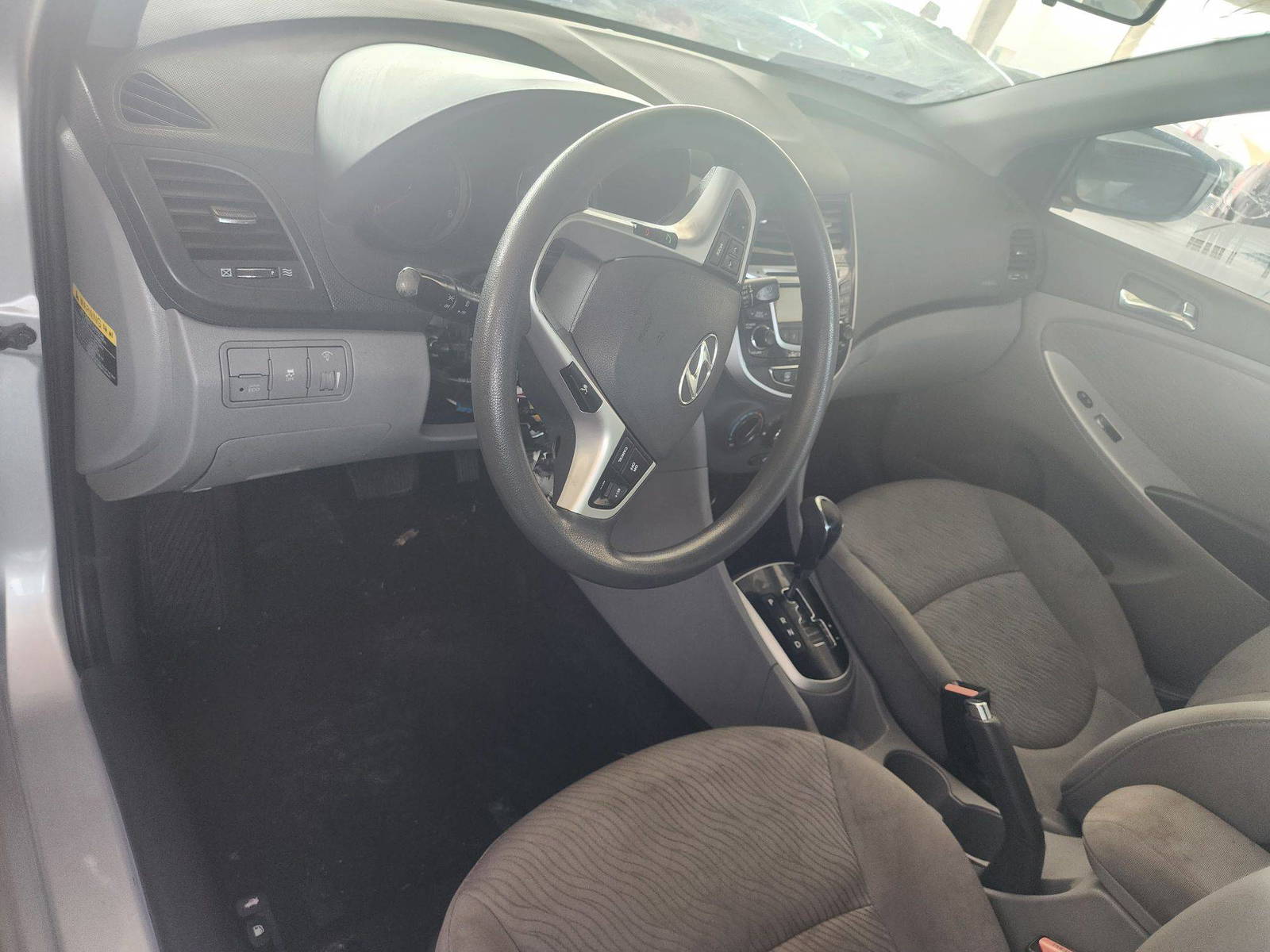 2012 HYUNDAI ACCENT — 103174 Miles — Lot 37650021 - Marhaba Auctions Used Cars - Image 4