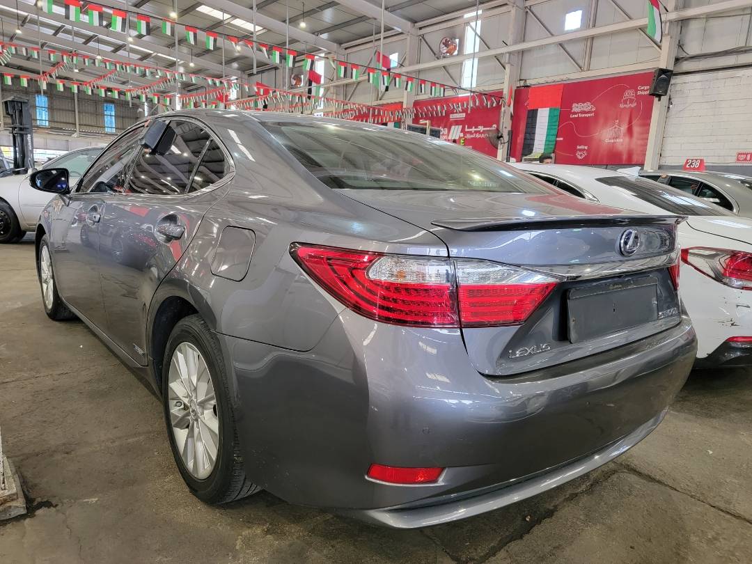 2013 LEXUS ES 300H — 199746 KM — Lot 2200202 — Main - Marhaba Auctions Used Cars - Image 5
