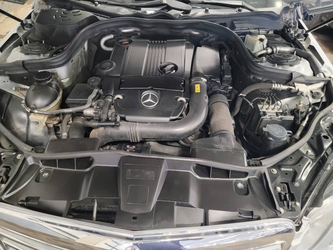 2011 MERCEDES BENZ E 200 CGI — 393653 KM — Lot A366832 — Main - Marhaba Auctions Used Cars - Image 11