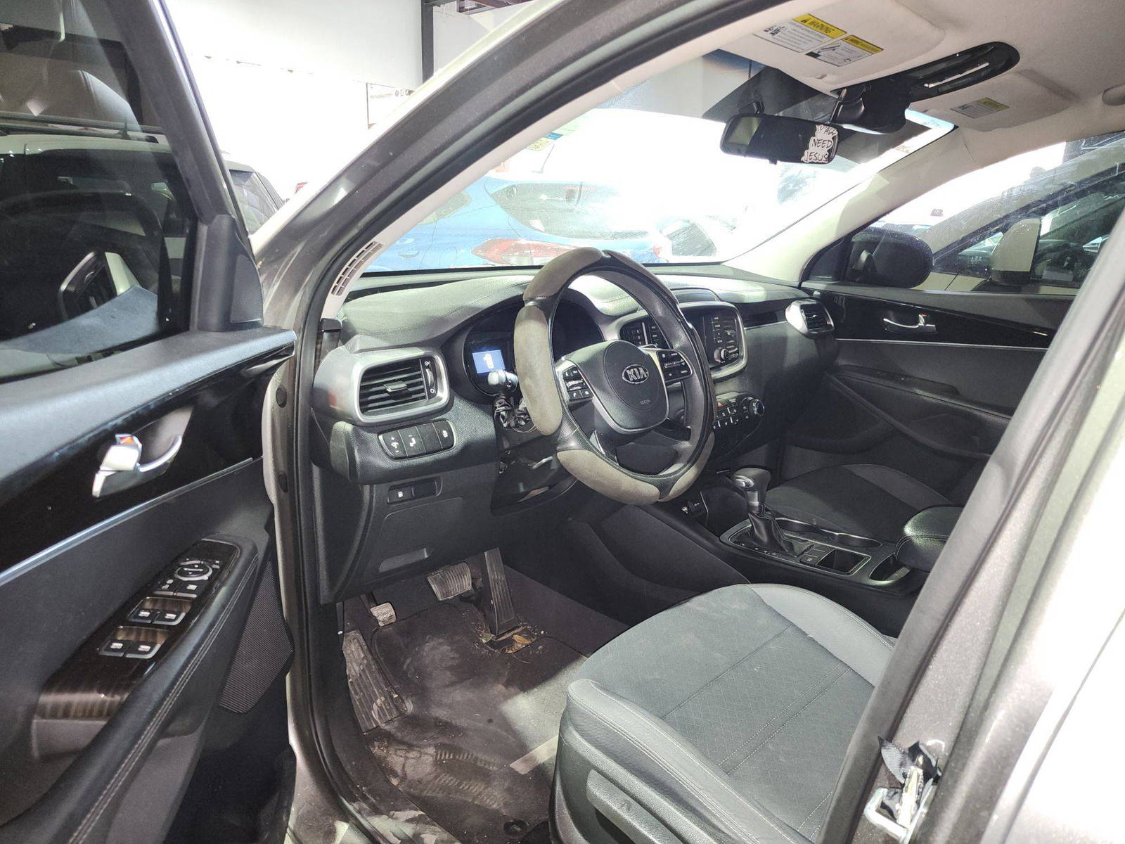 KIA SORENTO 2019 - Marhaba Auction Used Cars - Image 10