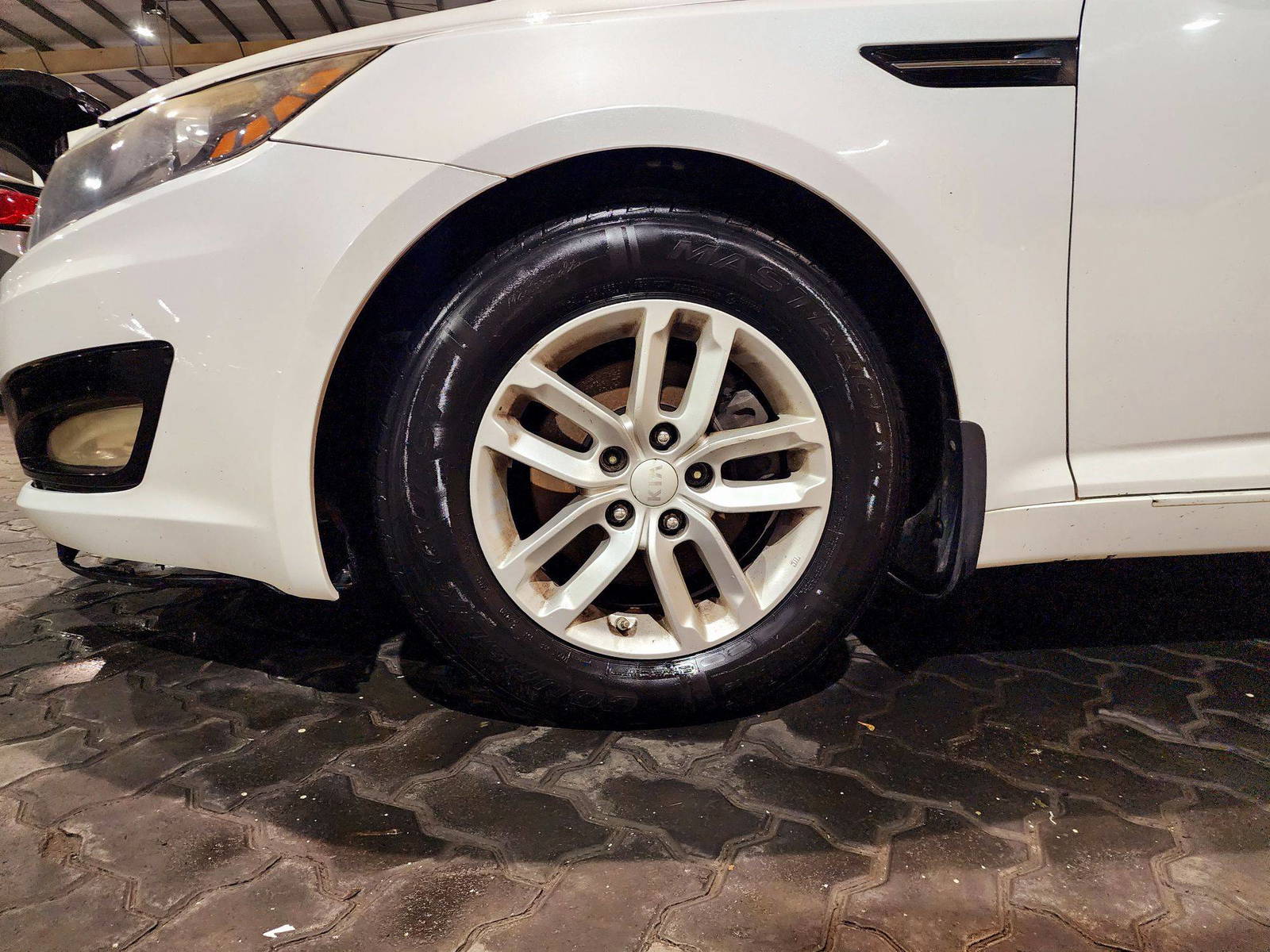 2012 KIA OPTIMA — 155652 Miles — Lot 85380954 — Souq - Marhaba Auctions Used Cars - Image 10