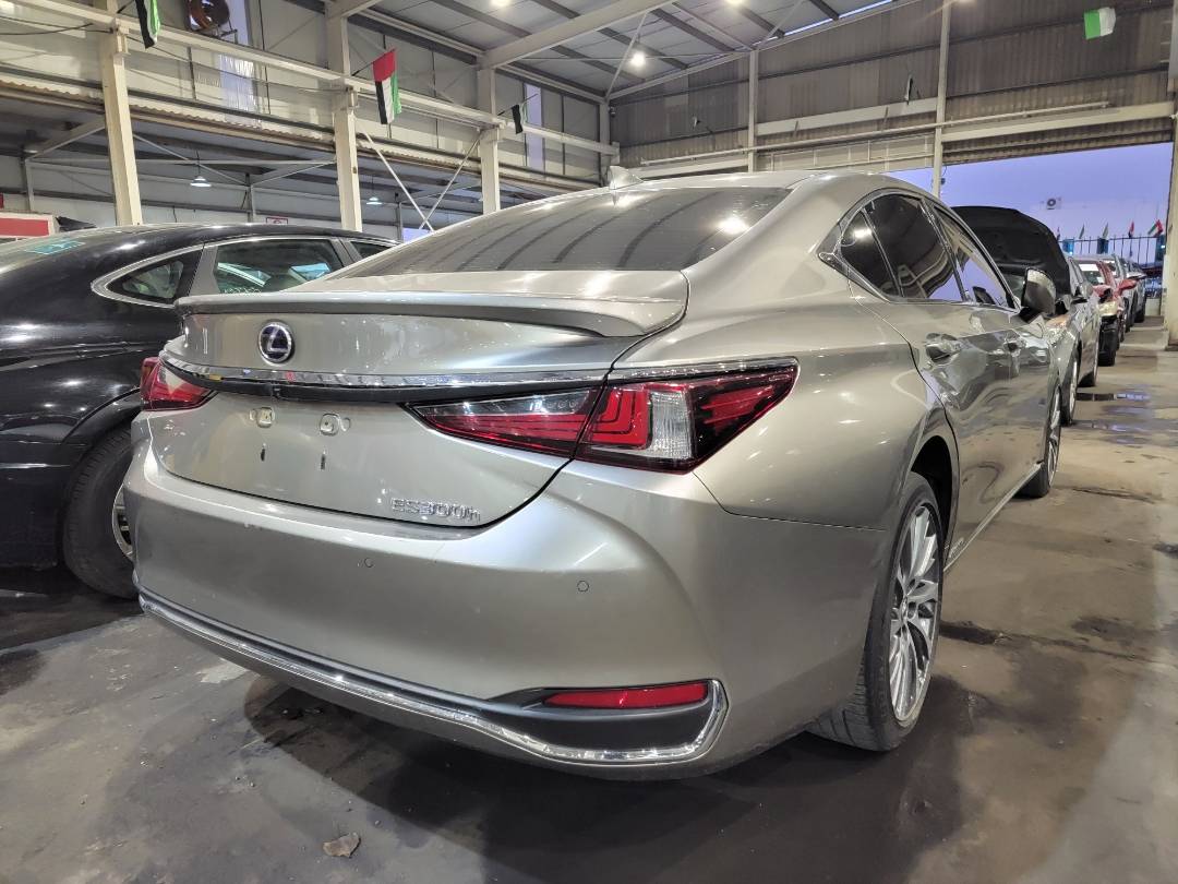 2021 LEXUS ES 300H — 71509 Miles — Lot 008682 — Main - Marhaba Auctions Used Cars - Image 3