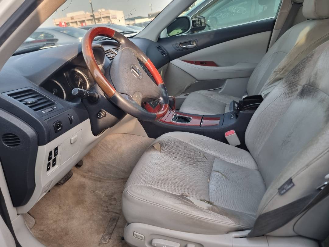 2008 LEXUS ES 350 — 259896 Miles — Lot 1254879 — Ind. 12 - Marhaba Auctions Used Cars - Image 9