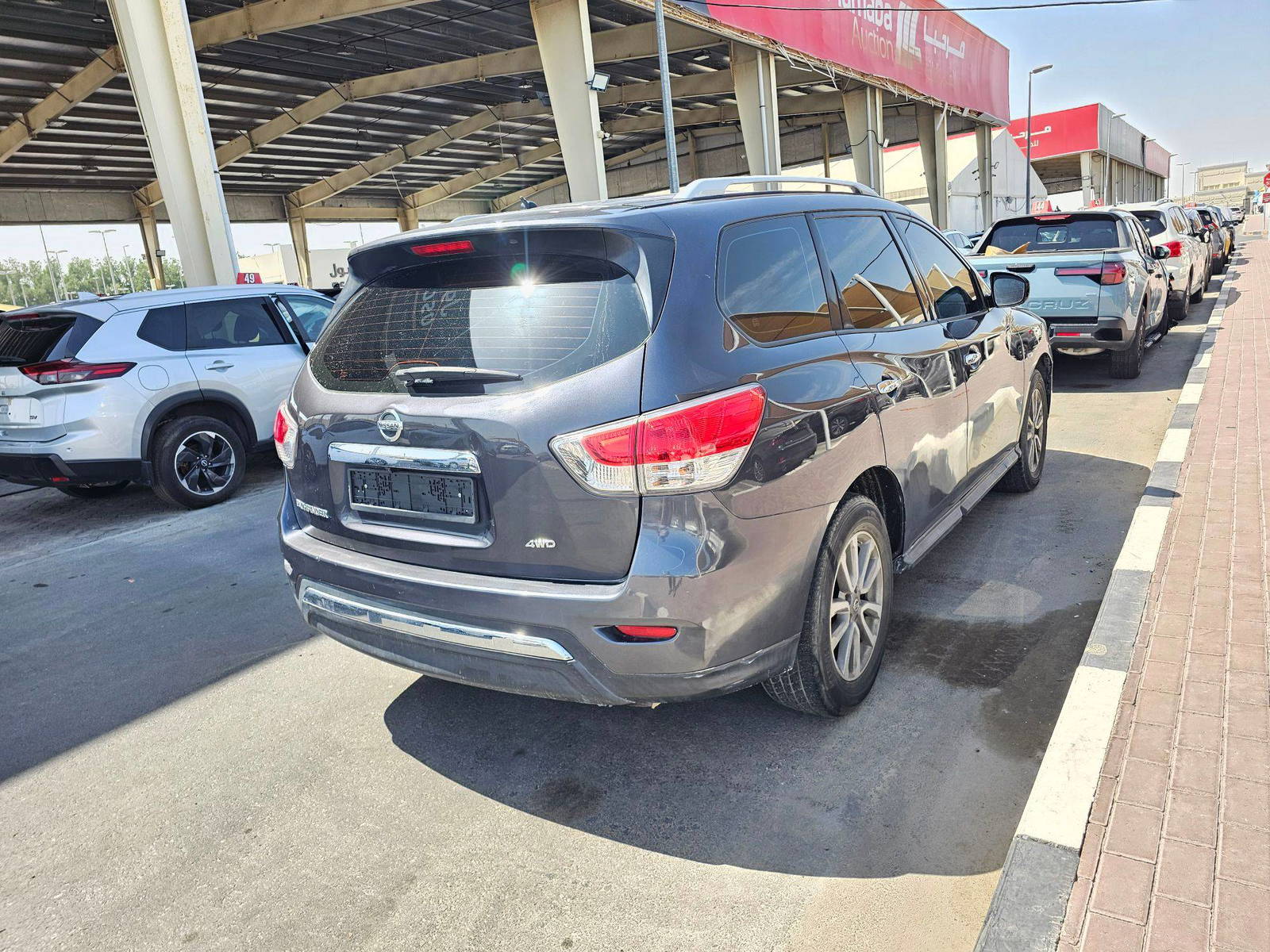 NISSAN PATHFINDER 2014 - Marhaba Auction Used Cars - Image 3