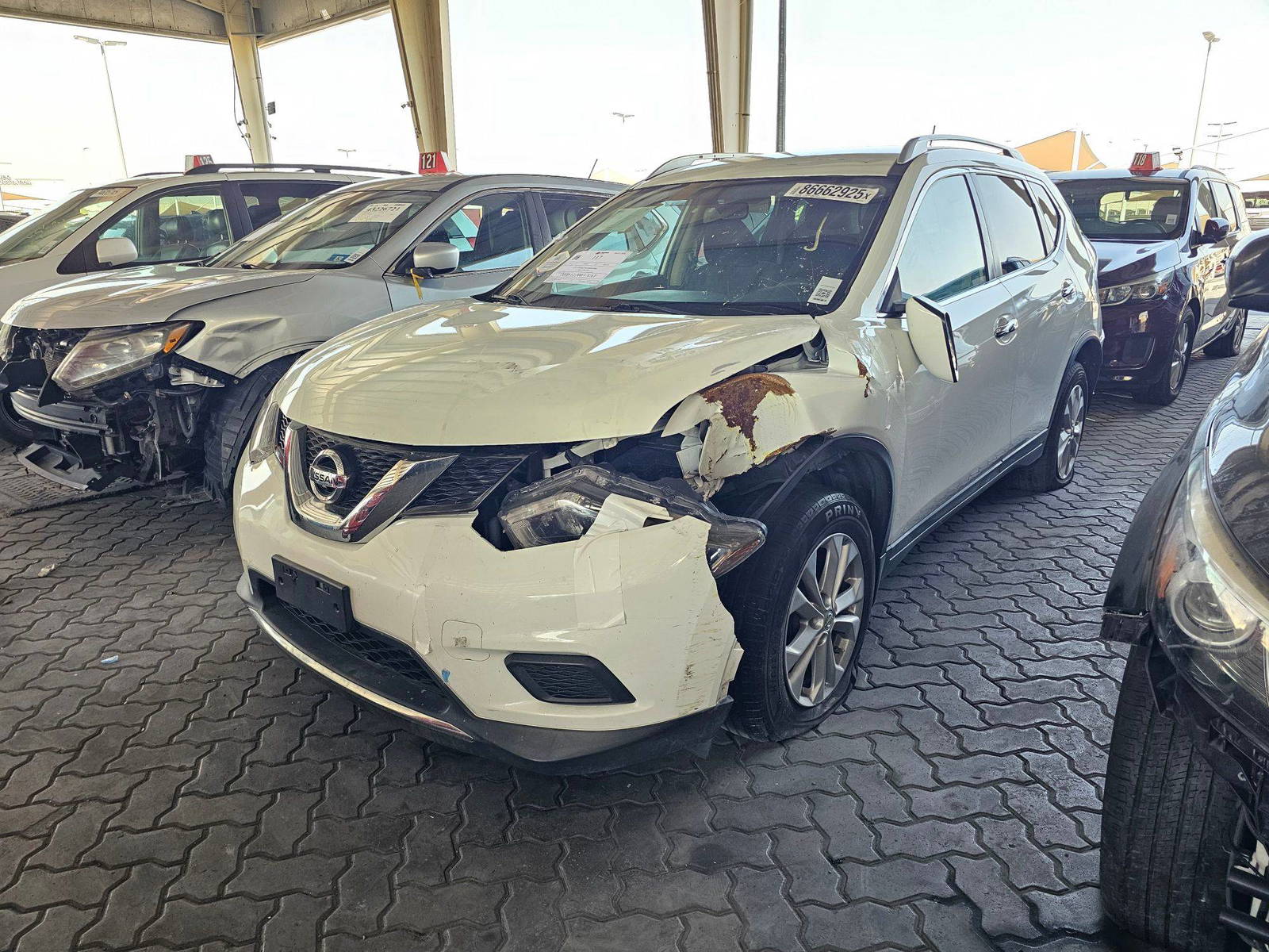 NISSAN ROGUE 2015 - Marhaba Auction Used Cars - Image 5
