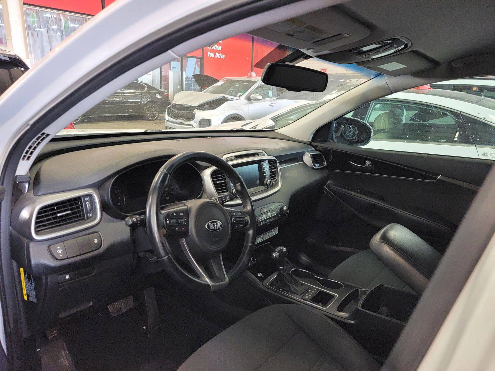 2017 KIA SORENTO — 124232 Miles — Lot G293481 — Souq - Marhaba Auctions Used Cars - Image 8