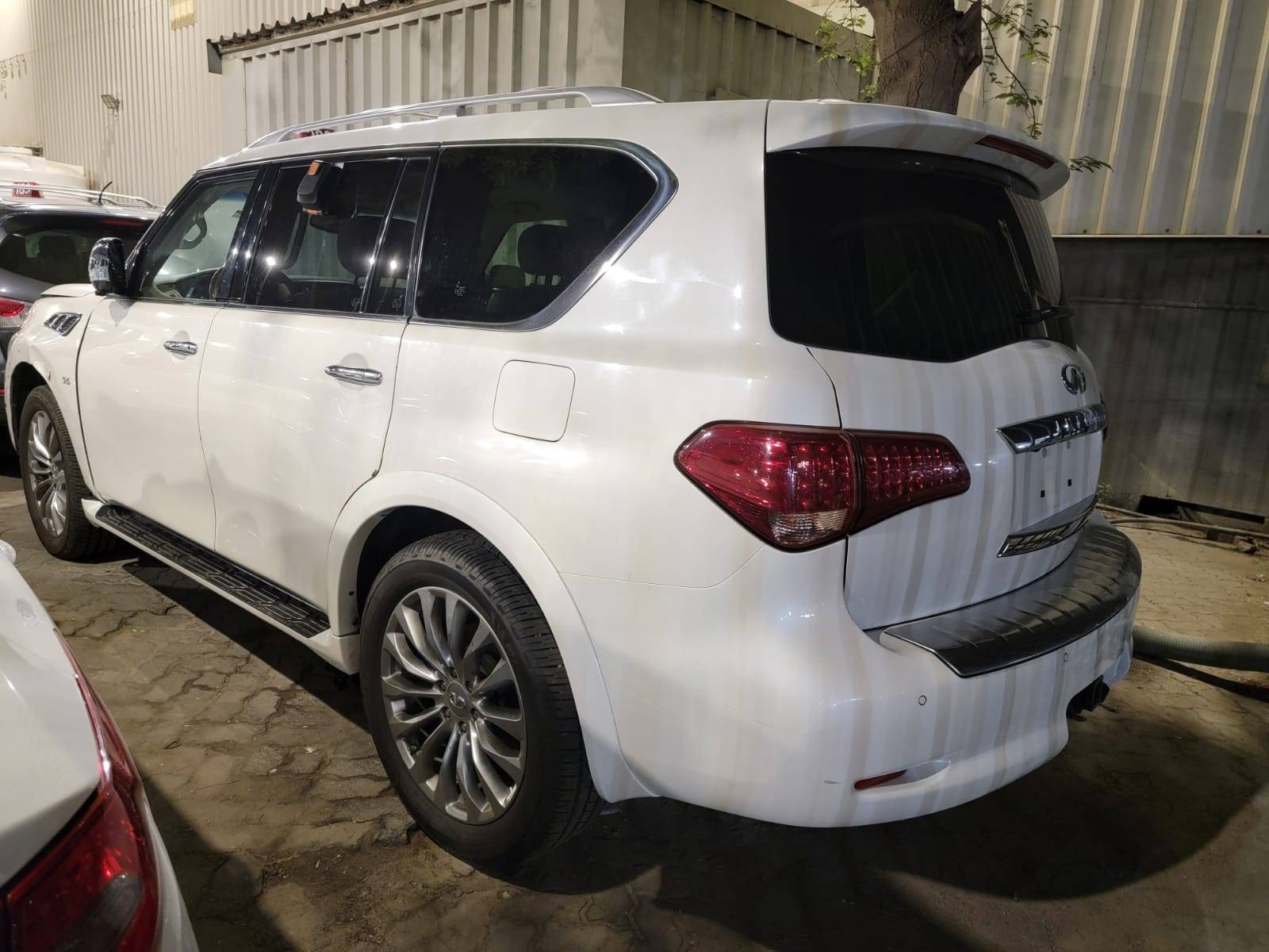 2016 INFINITI QX80 — 83819 Miles — Lot 67850175 — Main - Marhaba Auctions Used Cars - Image 5