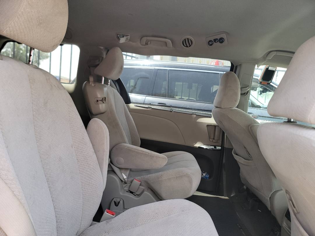 2011 TOYOTA SIENNA — 165282 Miles — Lot S028652 — Main - Marhaba Auctions Used Cars - Image 5