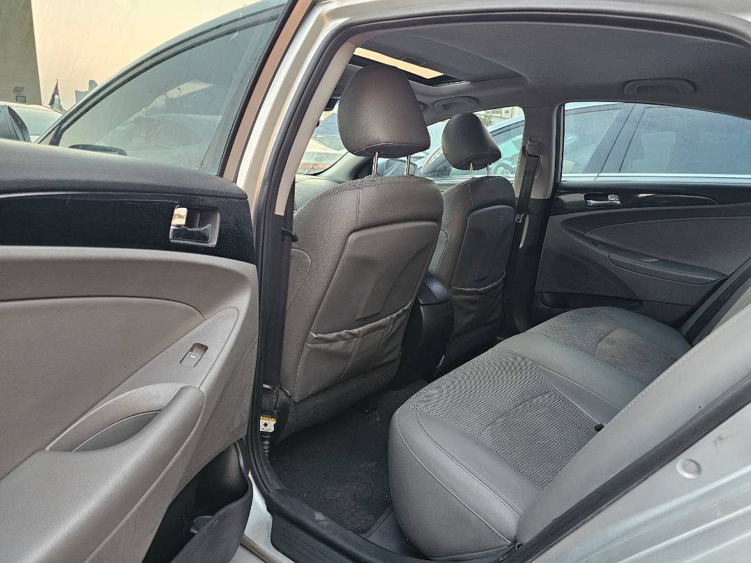 2014 HYUNDAI SONATA — 121469 Miles — Lot EH893719 — Souq - Marhaba Auctions Used Cars - Image 7