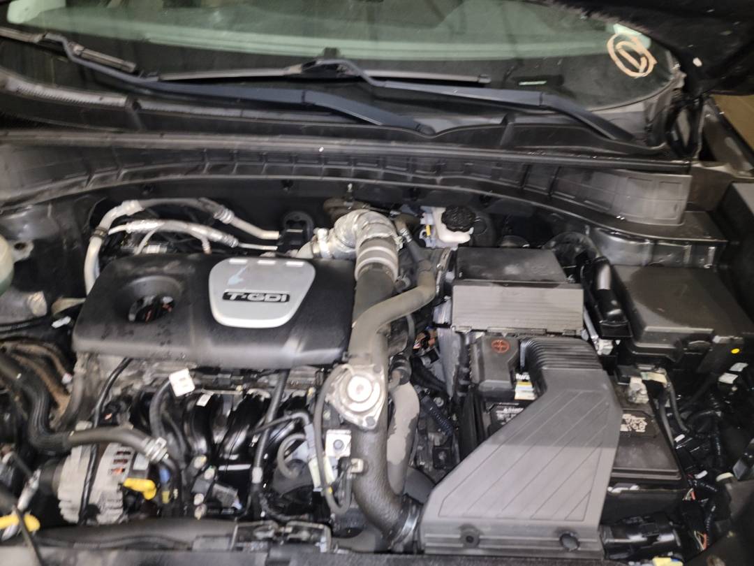 2016 HYUNDAI TUCSON — 101848 Miles — Lot 73318903 - Marhaba Auctions Used Cars - Image 9