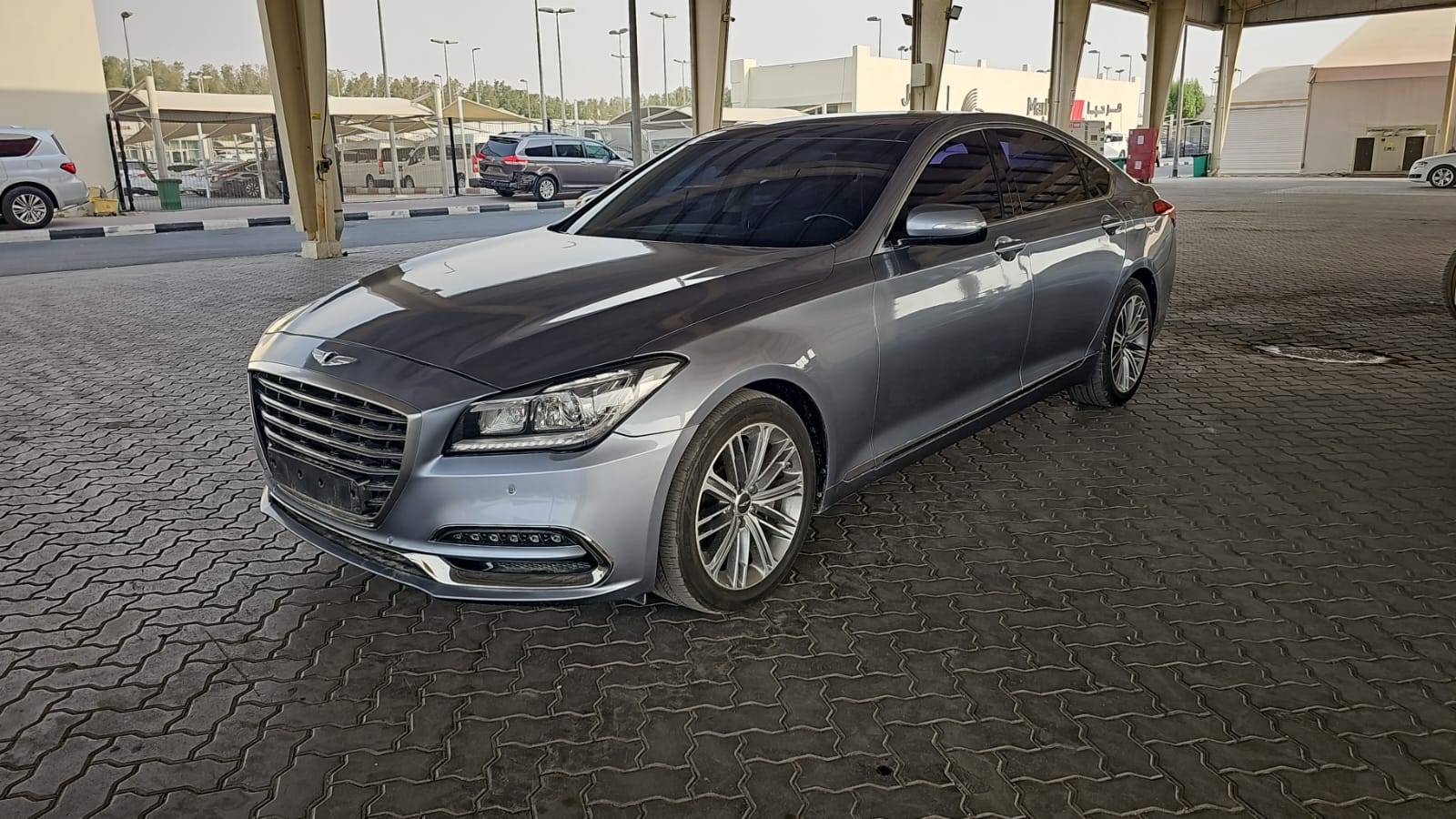2017 GENESIS G80 — 101082 KM — Lot U199776 — Souq - Marhaba Auctions Used Cars - Image 5
