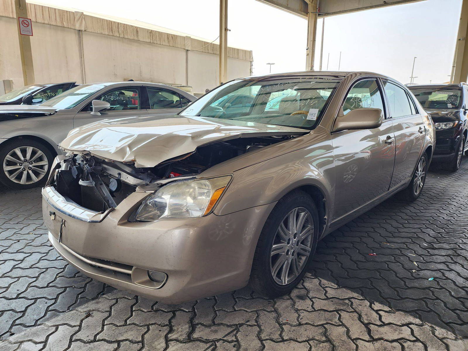 2007 TOYOTA AVALON — 169139 Miles — Lot 39309214 — Souq - Marhaba Auctions Used Cars - Image 5