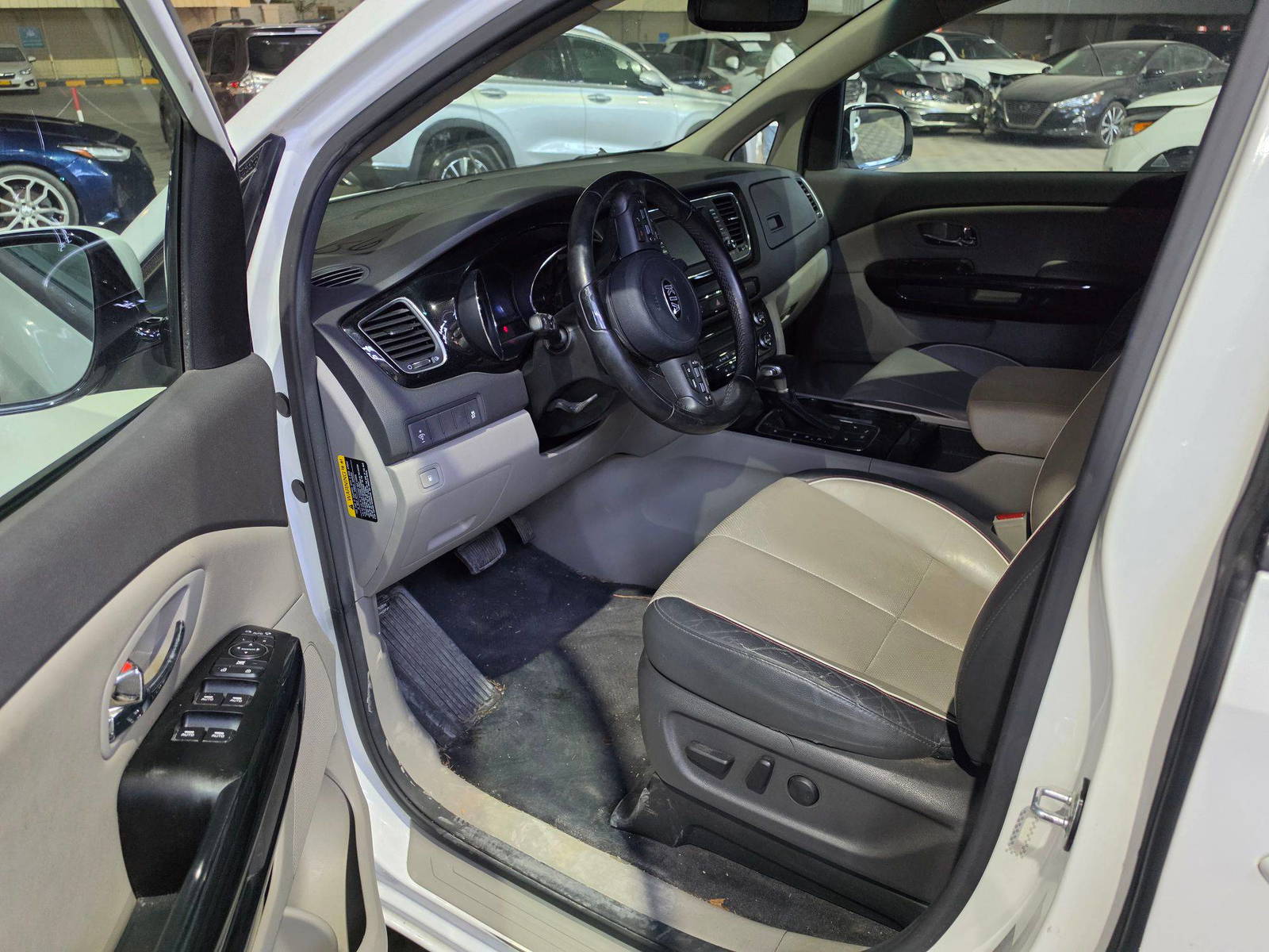 KIA SEDONA 2018 - Marhaba Auction Used Cars - Image 8