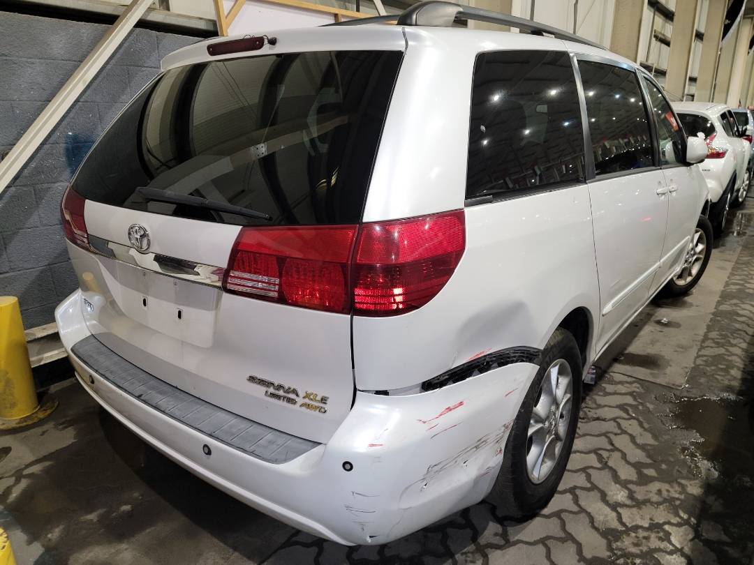 2005 TOYOTA SIENNA — 229918 Miles — Lot 37376141 - Marhaba Auctions Used Cars - Image 9
