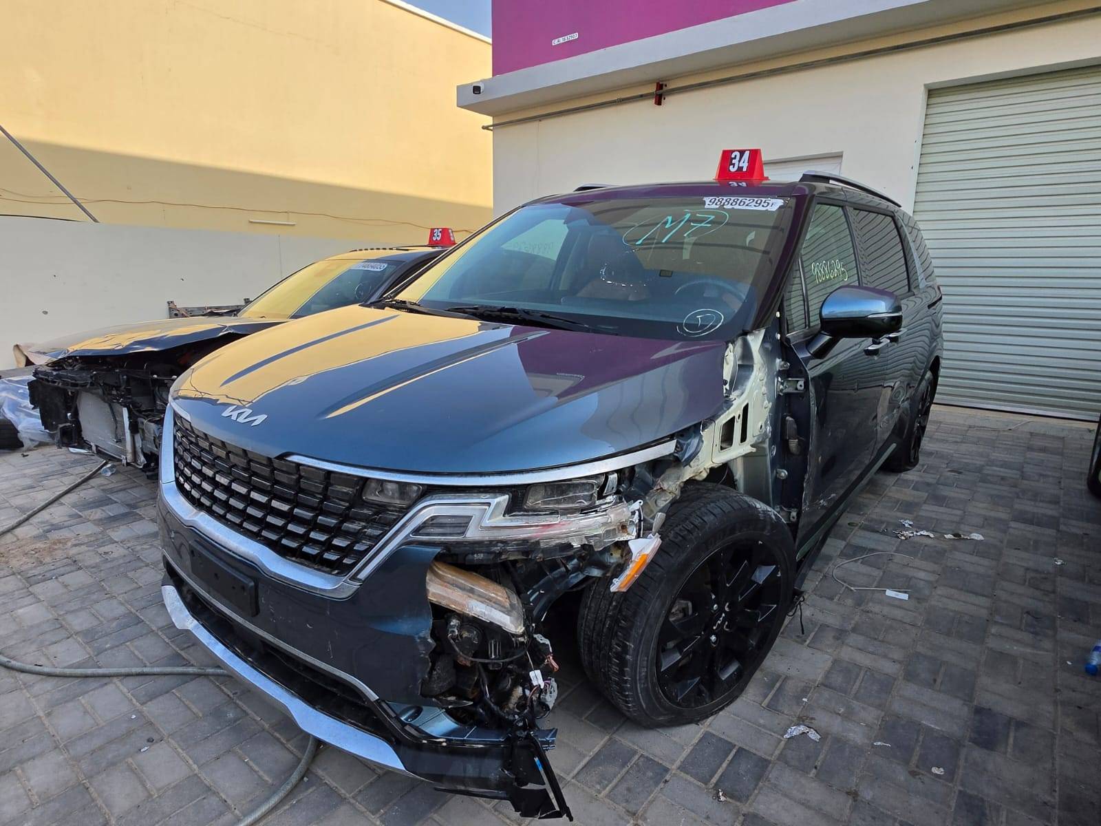 Kia CARNIVAL SX PRESTIGE 2022 view 2
