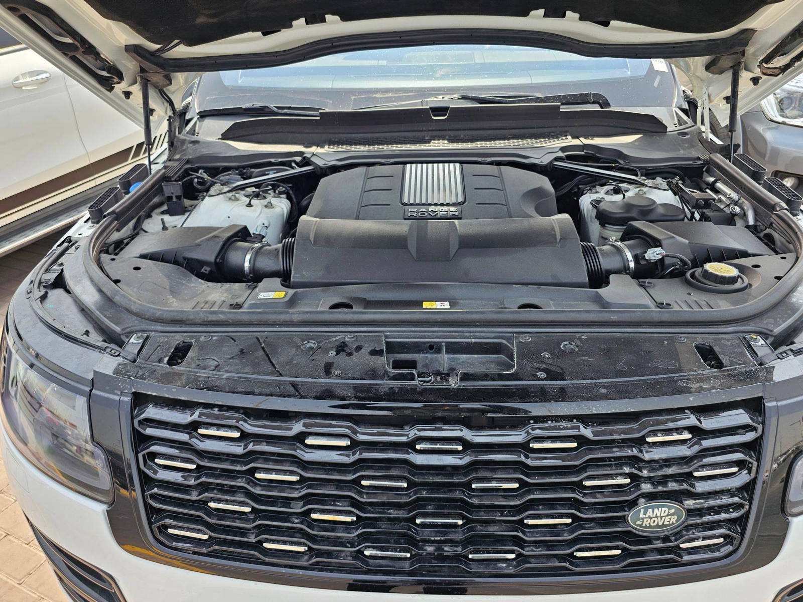 LAND ROVER RANGE ROVER 2016 - Marhaba Auction Used Cars - Image 12