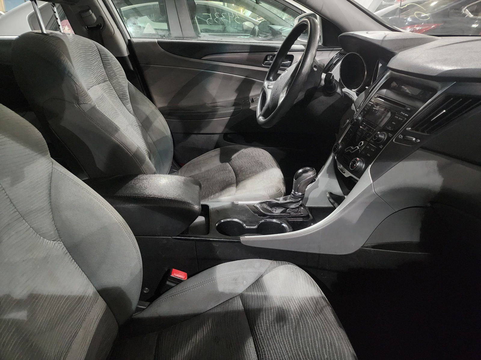 2012 HYUNDAI SONATA — 200039 Miles — Lot 72394383 - Marhaba Auctions Used Cars - Image 8