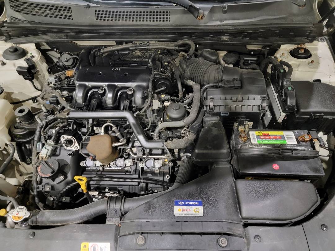 2012 HYUNDAI AZERA — 137043 Miles — Lot 76714974 — Main - Marhaba Auctions Used Cars - Image 10