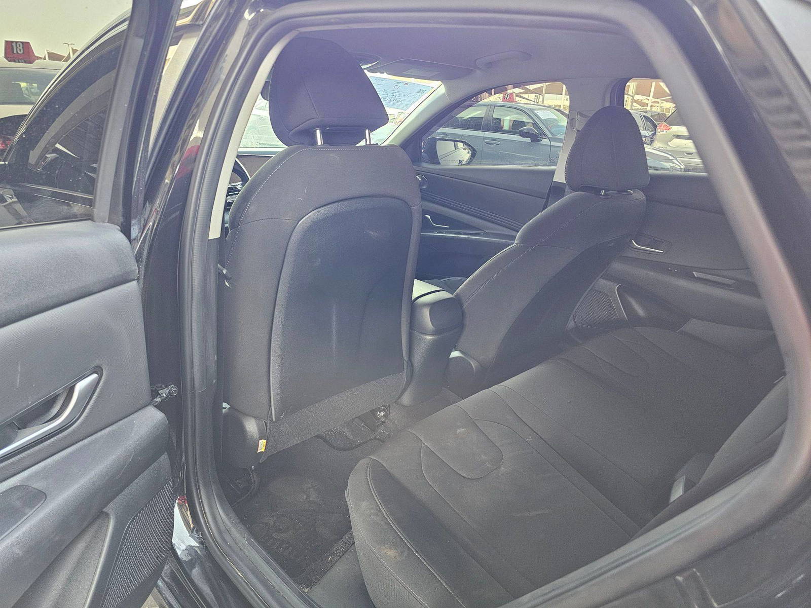 2023 HYUNDAI ELANTRA — 24187 Miles — Lot G2PU445218 — Souq - Marhaba Auctions Used Cars - Image 6