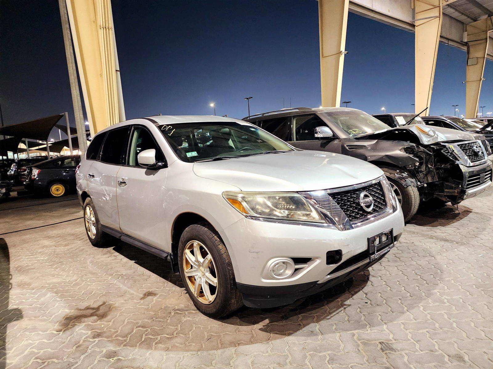 2014 NISSAN PATHFINDER — 125027 Miles — Lot 80011514 — Ind. 12 - Marhaba Auctions Used Cars - Image 3