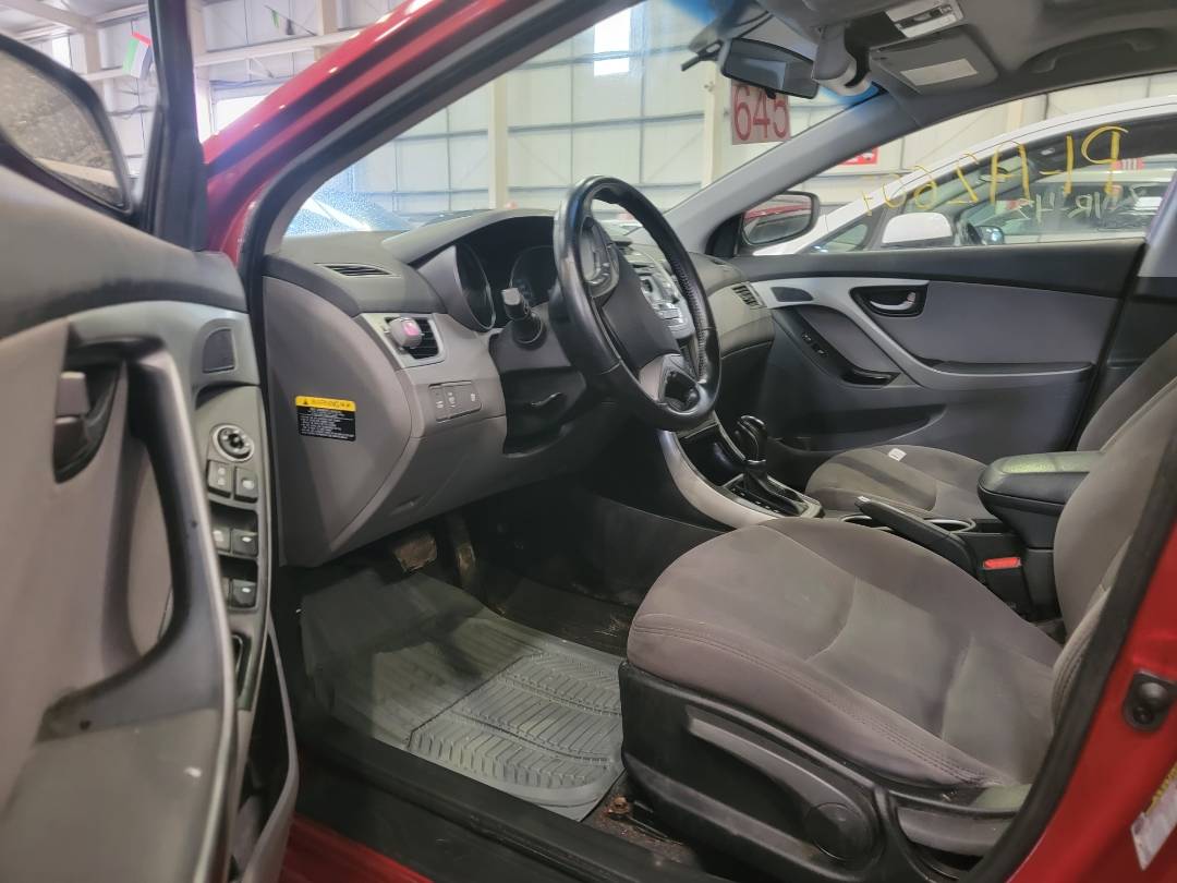 2014 HYUNDAI ELANTRA — 153318 KM — Lot 535318 — Main - Marhaba Auctions Used Cars - Image 8
