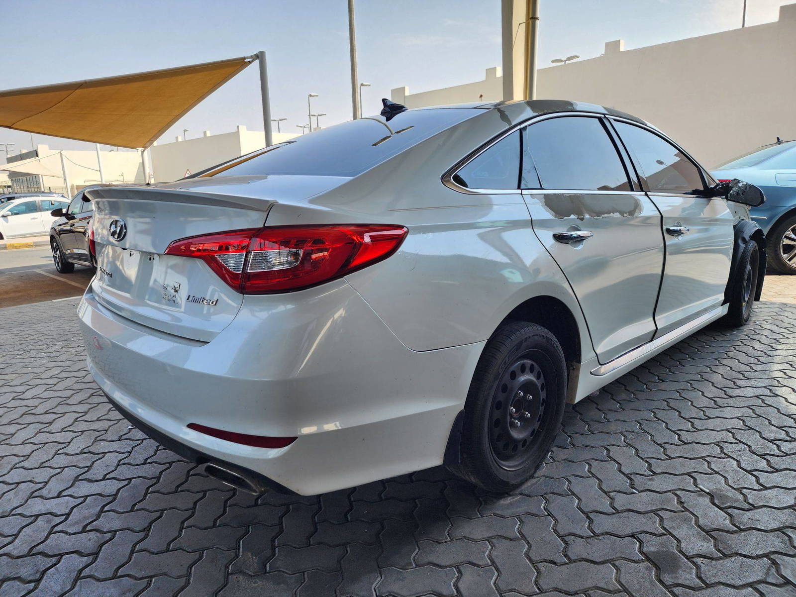 2015 HYUNDAI SONATA — 150905 Miles — Lot 40253154 — Souq - Marhaba Auctions Used Cars - Image 3