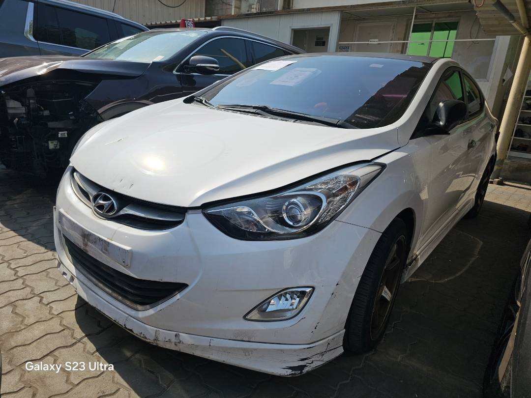 2014 HYUNDAI AVANTE — 172988 KM — Lot 864744 — Souq - Marhaba Auctions Used Cars - Image 4