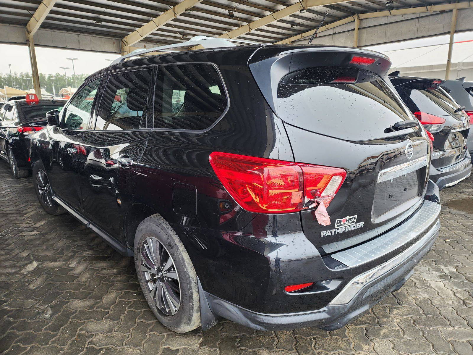 2018 NISSAN PATHFINDER — 47960 Miles — Lot 79853813 - Marhaba Auctions Used Cars - Image 3