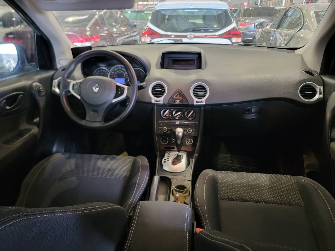 2015 RENAULT KOLEOS — 247542 KM — Lot C548065 — Main - Marhaba Auctions Used Cars - Image 8