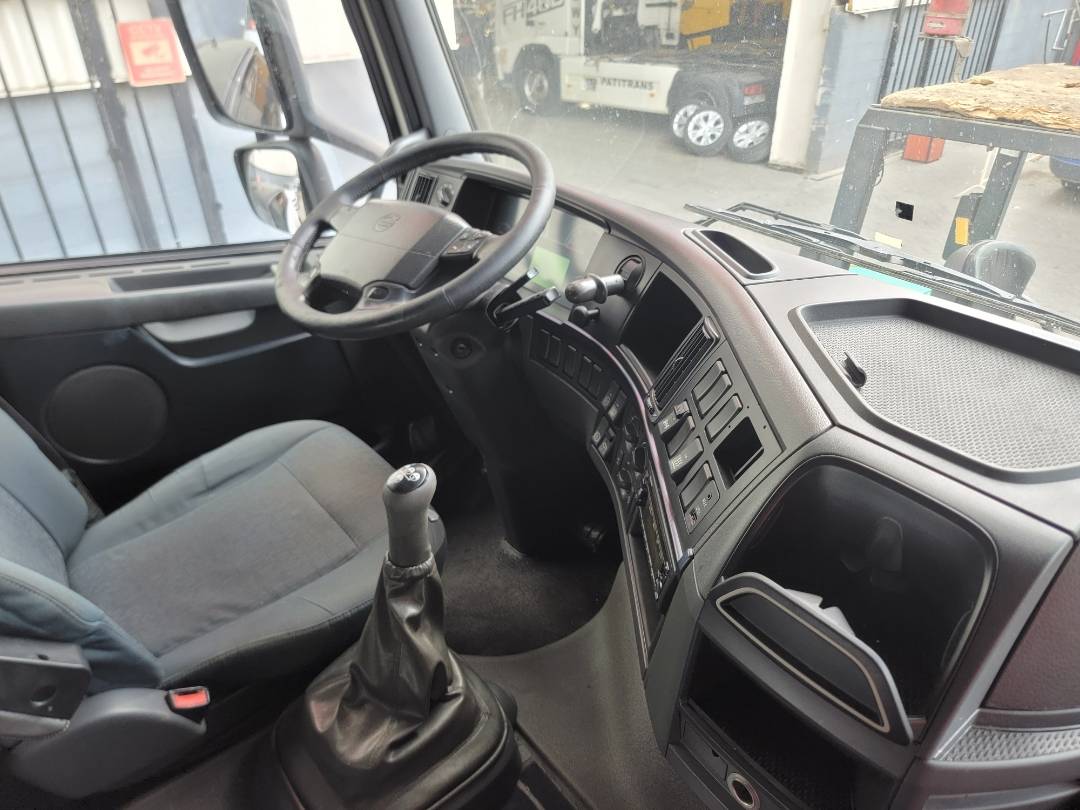 VOLVO FH-Series 2012 - Marhaba Auction Used Cars - Image 10