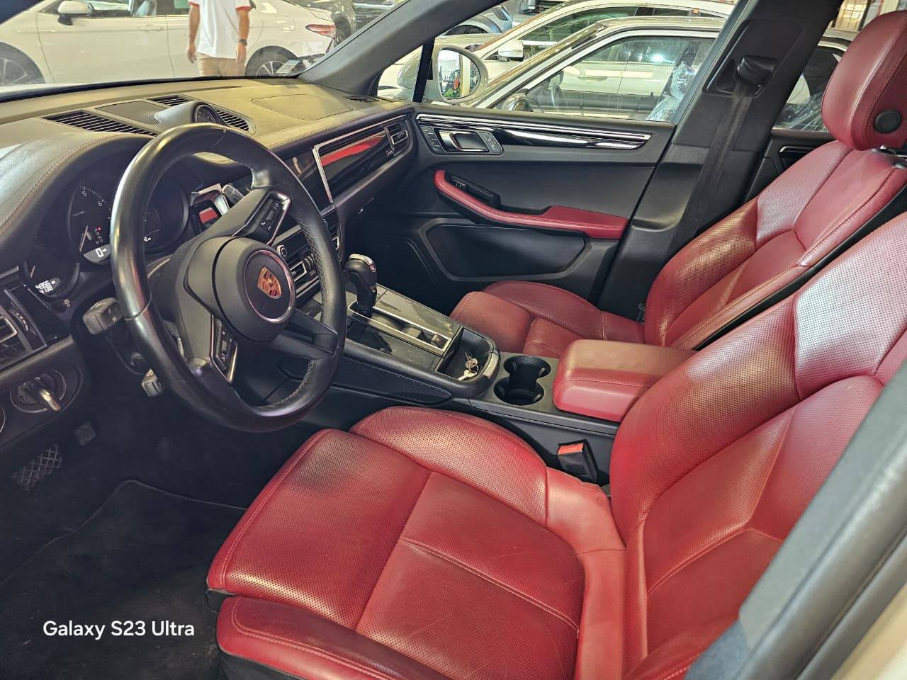 PORSCHE MACAN 2022 - Marhaba Auction Used Cars - Image 9