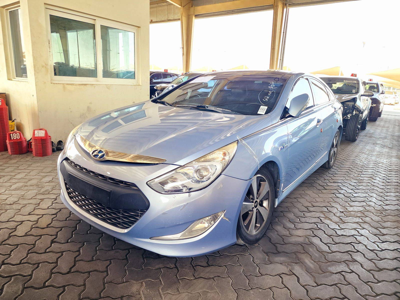 2012 HYUNDAI SONATA — 63691 KM — Lot 008523 — Souq - Marhaba Auctions Used Cars - Image 5
