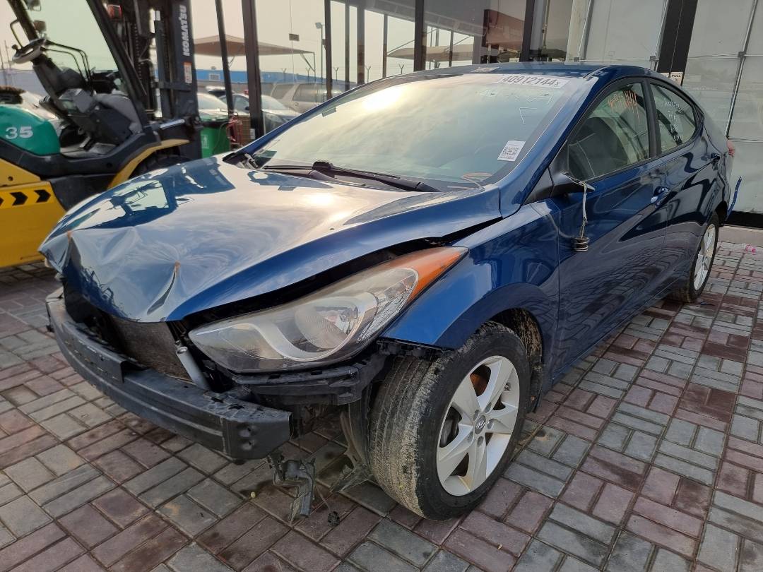 2013 HYUNDAI ELANTRA — 111793 Miles — Lot 40912144 — Souq - Marhaba Auctions Used Cars - Image 4